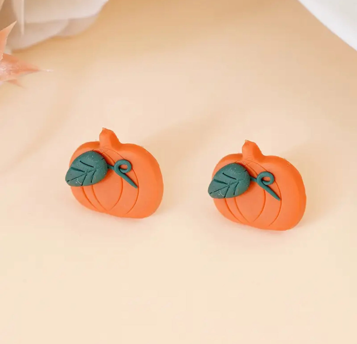 Seasonal rings & earrings