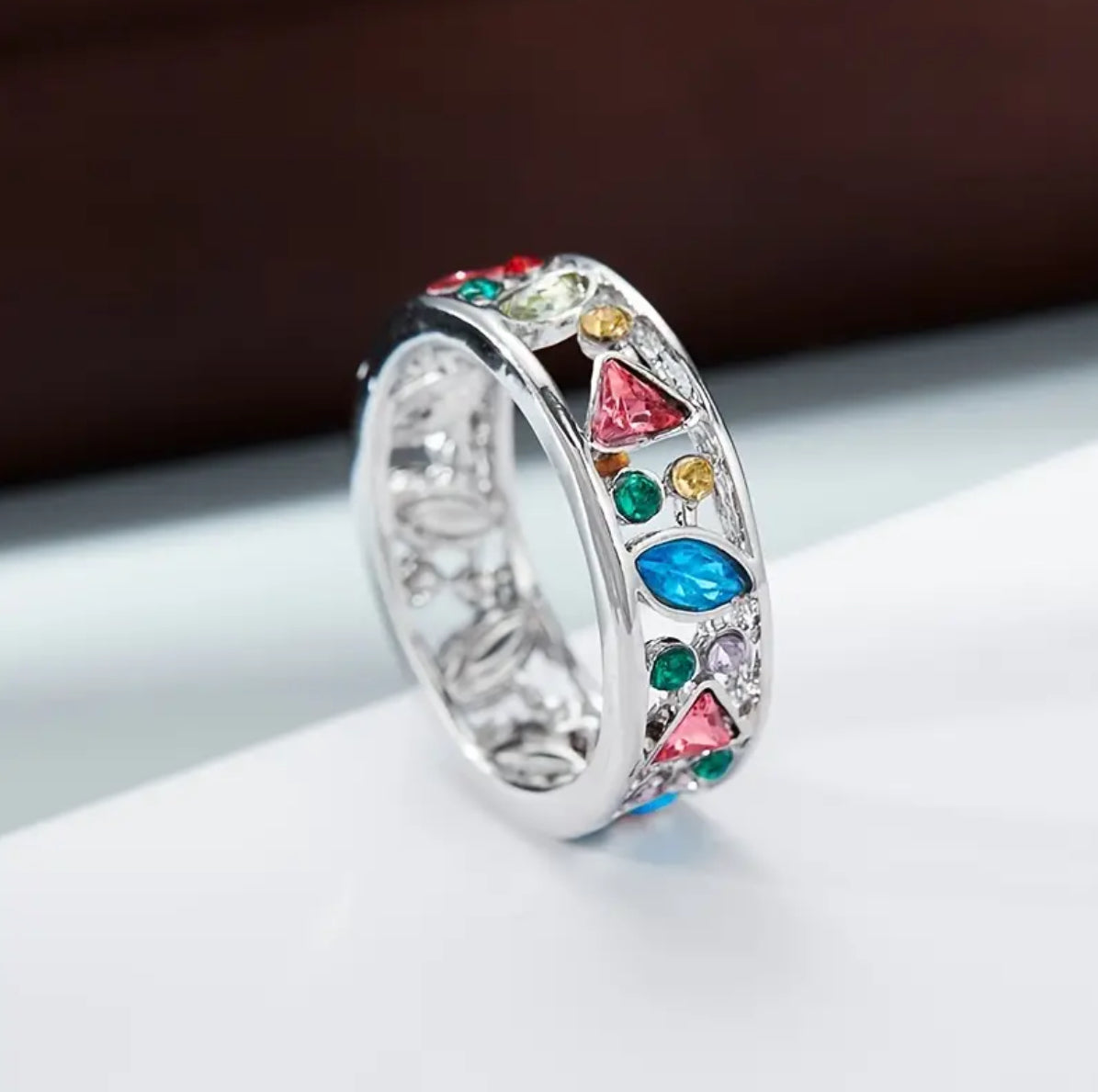 Colorful stone ring